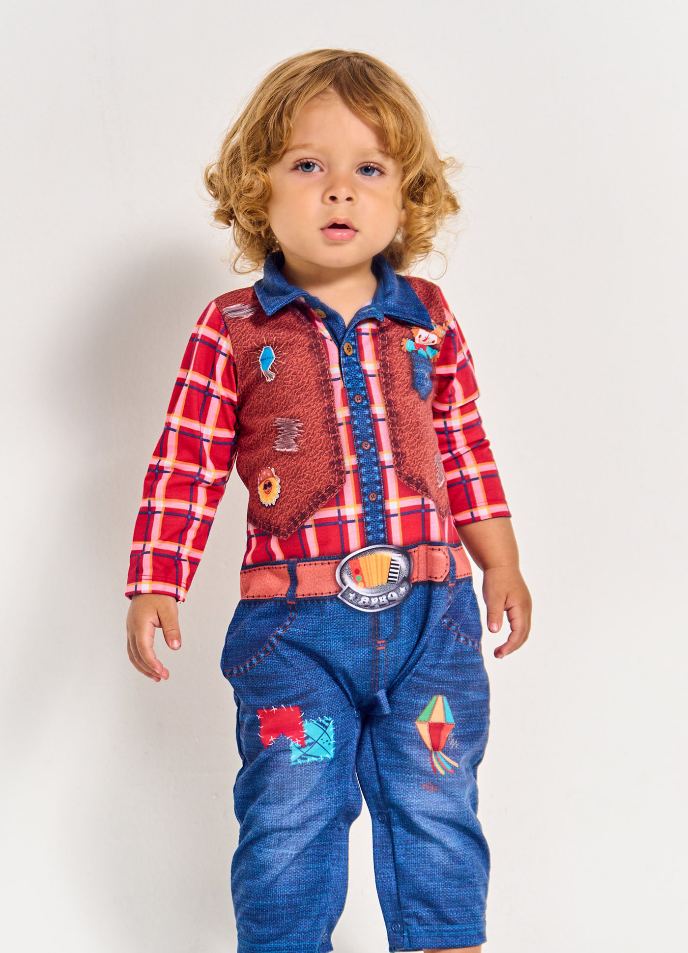 60282_arraiabaumdemais_2_macacao_xadrez